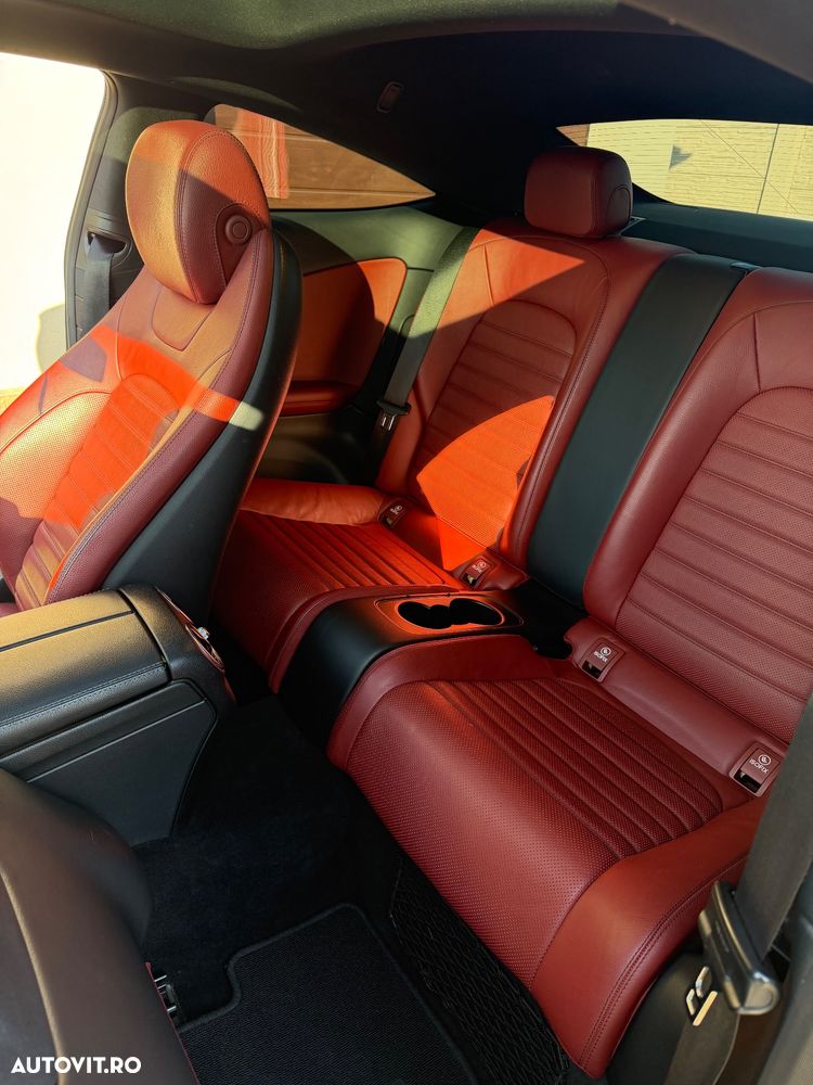 Mercedes-Benz C 300 4MATIC Aut. - 8