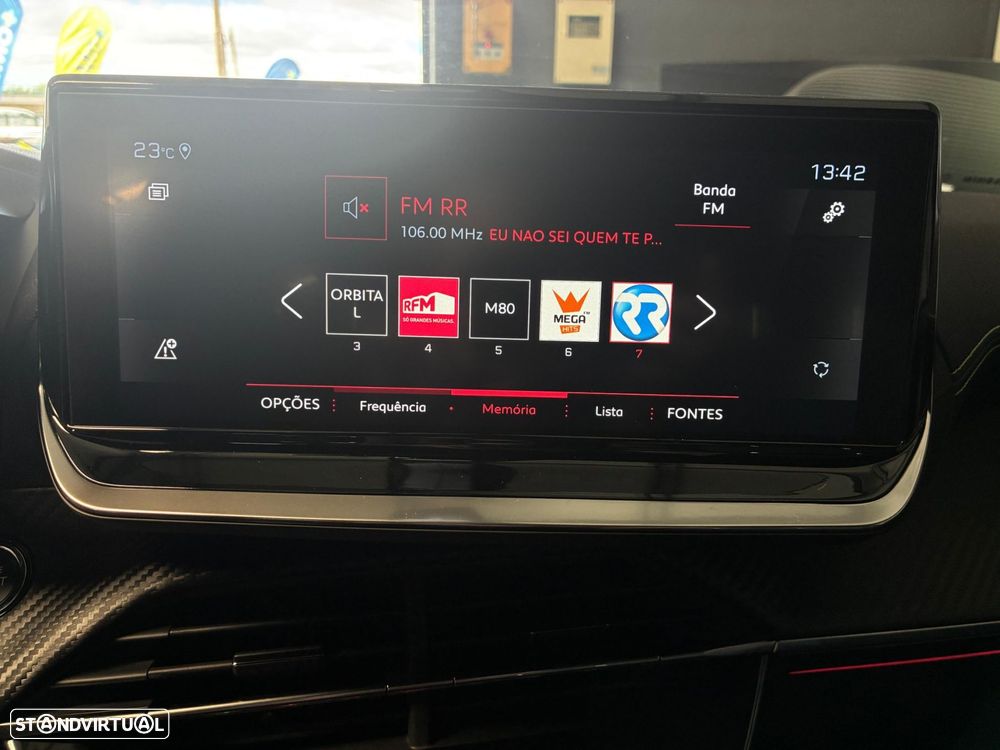 Peugeot 2008 1.2 PureTech GT EAT8 - 26