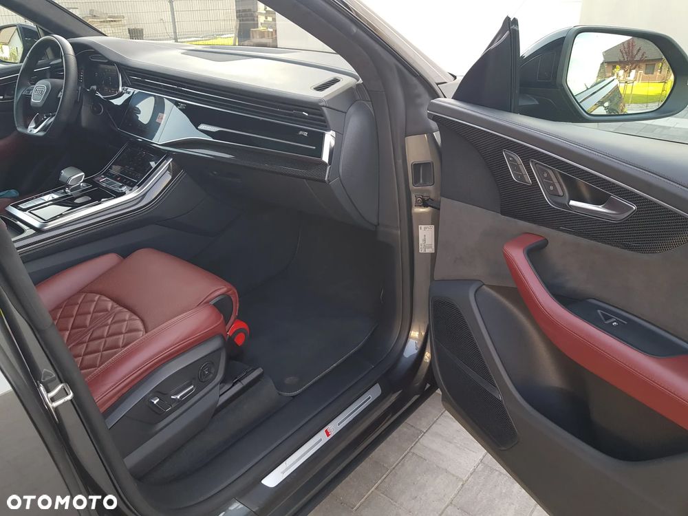 Audi SQ8 - 27