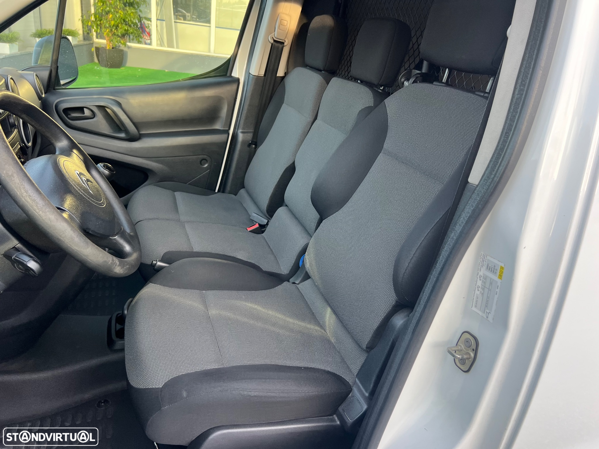 Citroën BERLINGO 1.6 BLUEHDI - 12