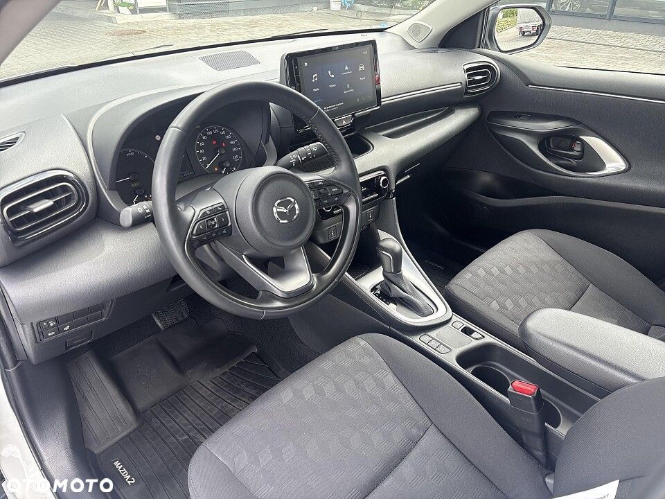Mazda 2 - 5