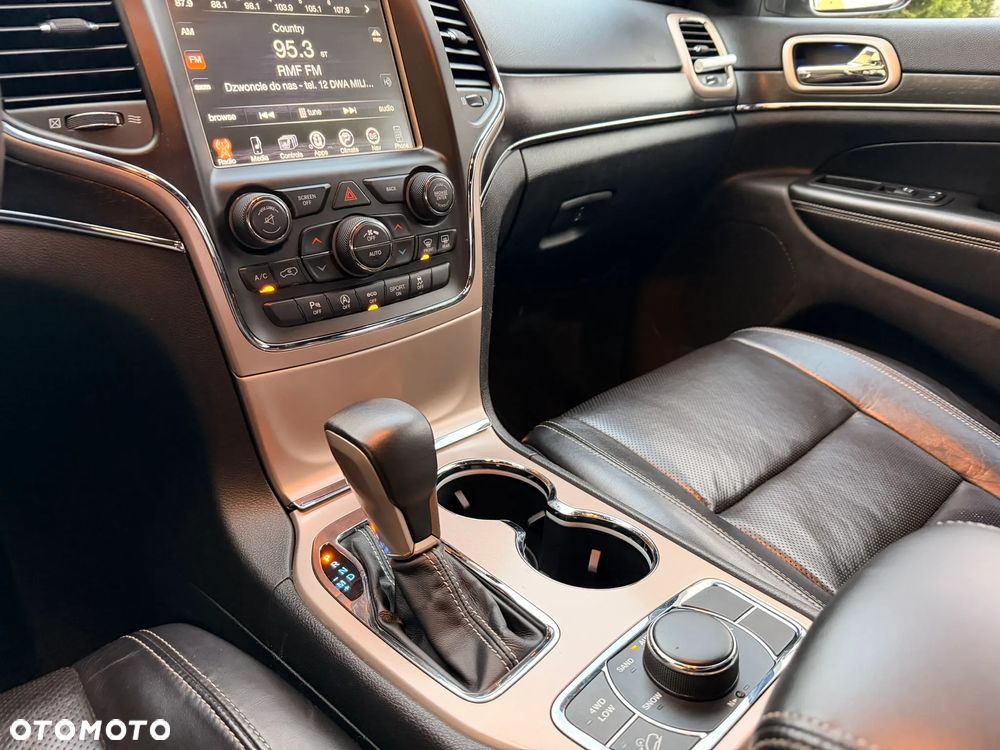 Jeep Grand Cherokee 3.6 V6 Overland - 21