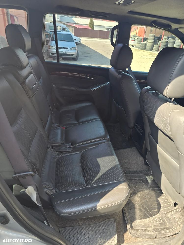 Toyota Land Cruiser - 13