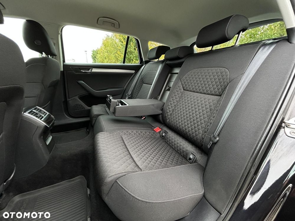 Skoda Superb 2.0 TSI Ambition DSG - 20