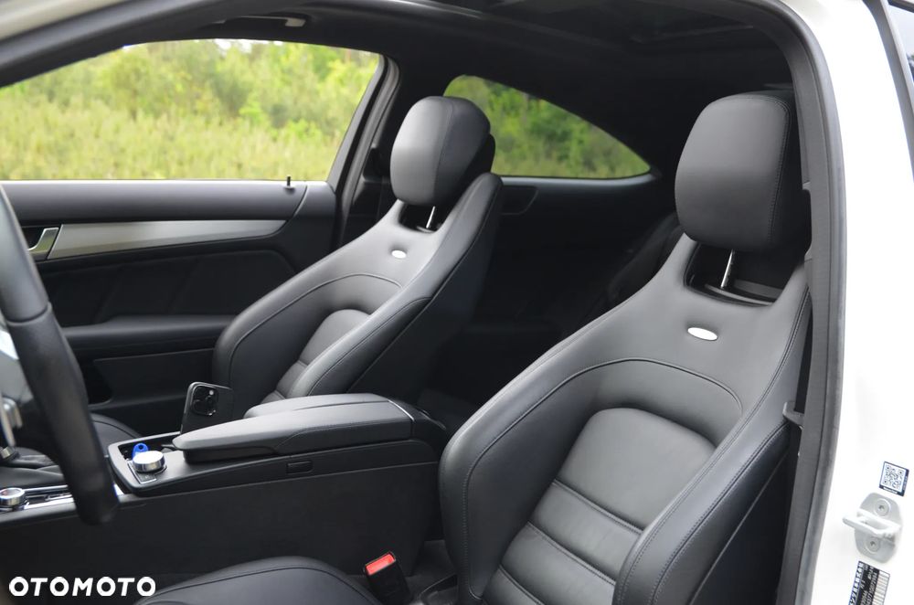Mercedes-Benz Klasa C AMG 63 S AMG Speedshift MCT 9G - 21