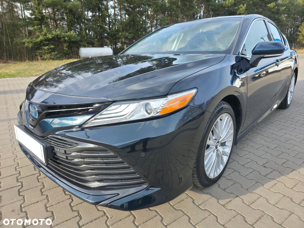 Toyota Camry 2.5 Hybrid Prestige CVT - 2