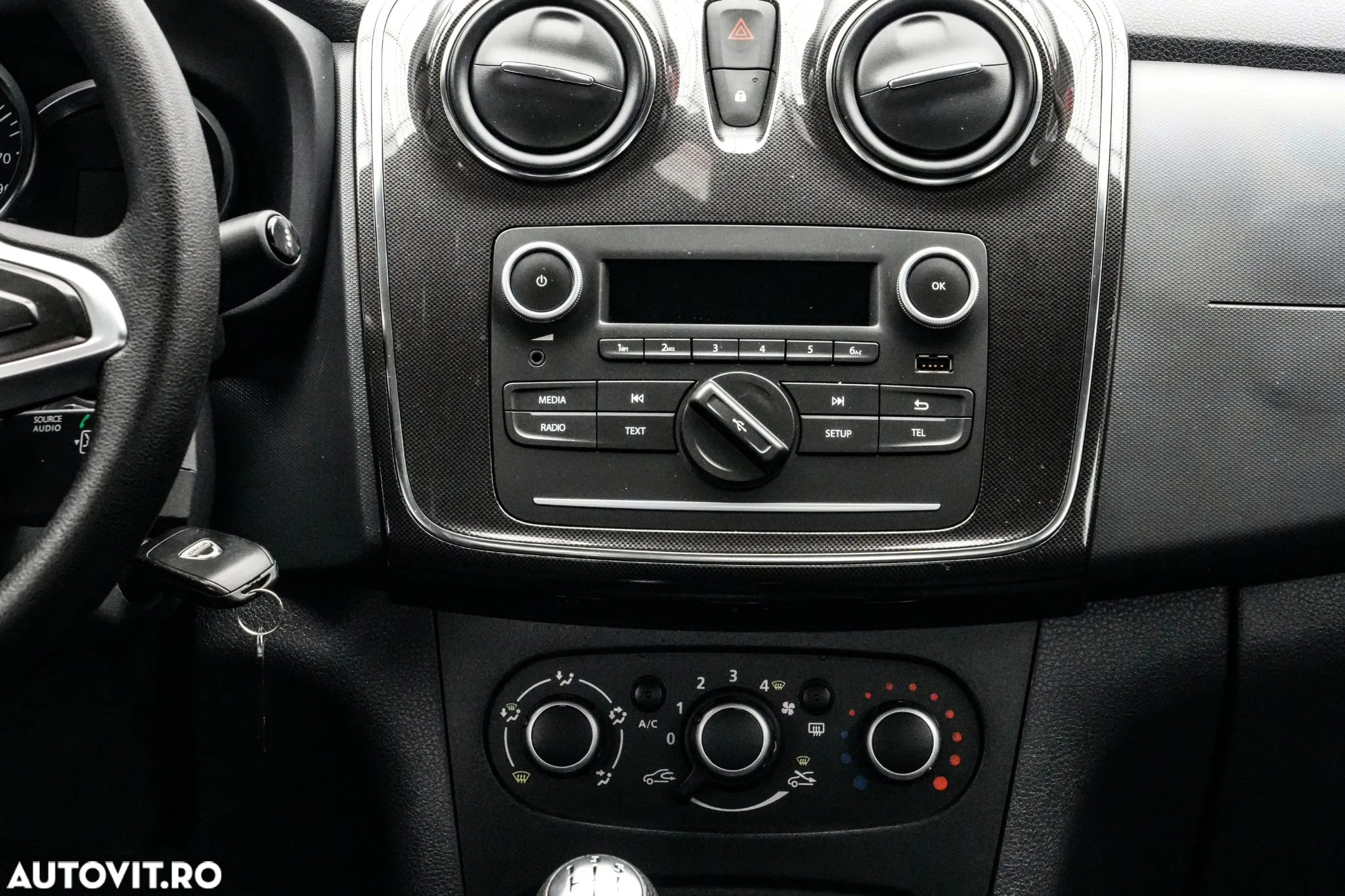 Dacia Logan 0.9 TCe Ambiance - 18