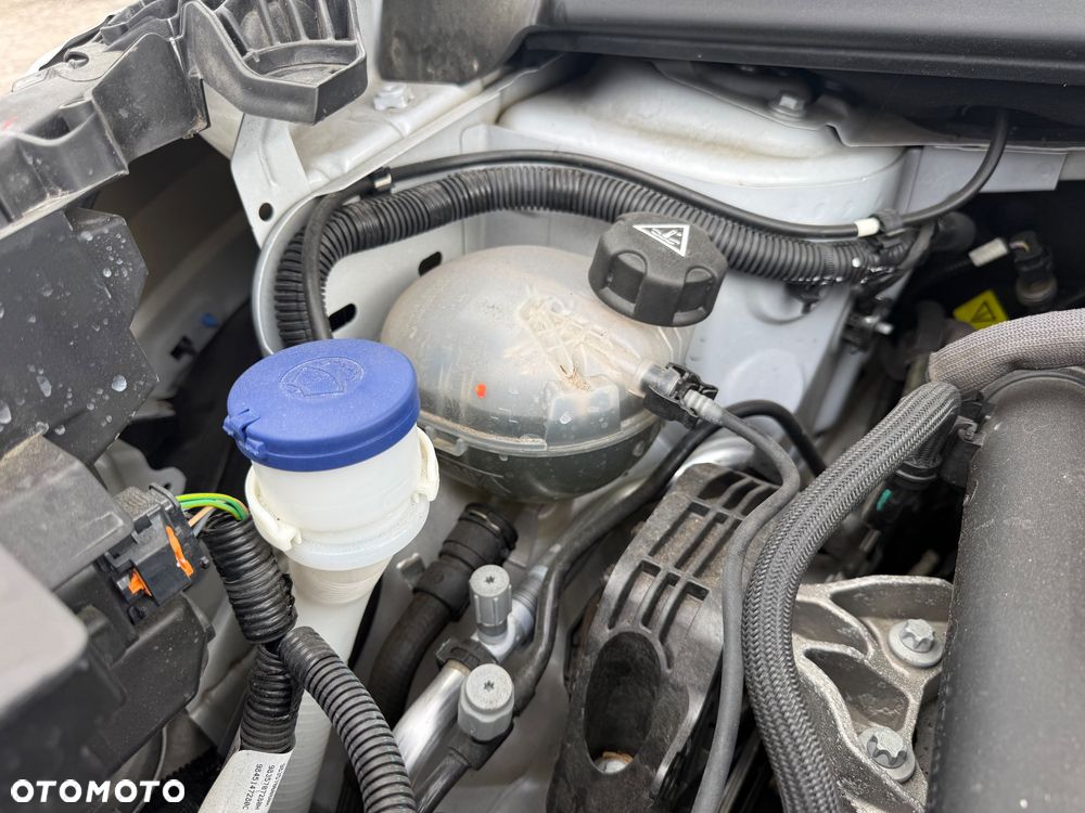 Peugeot 2008 - 9