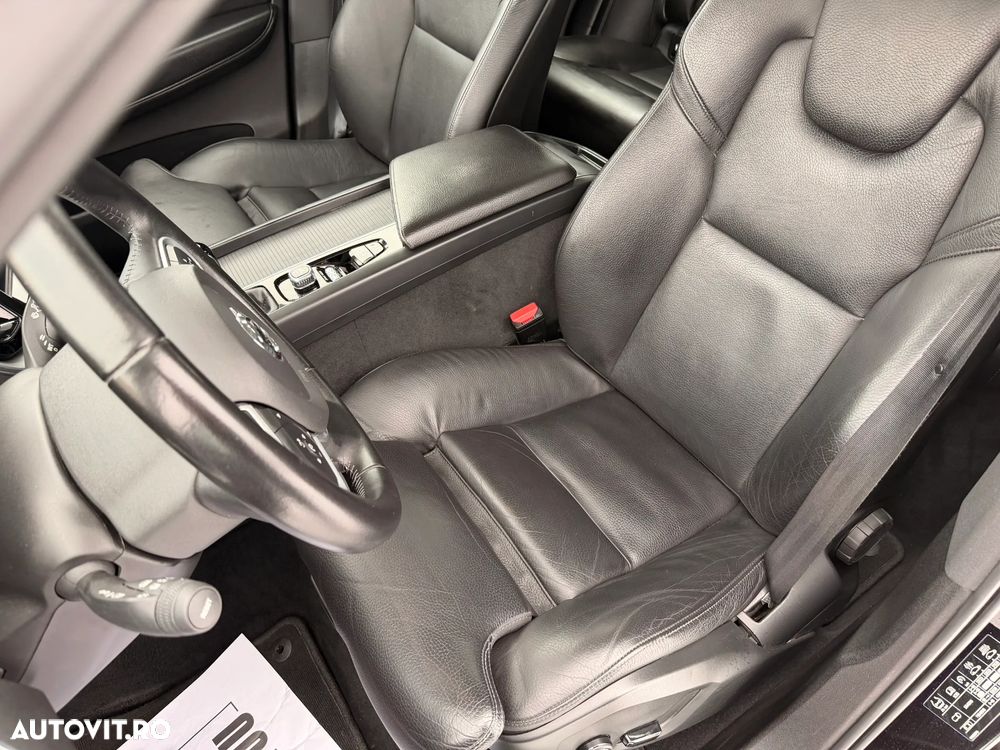 Volvo XC 60 D3 Momentum Pro - 13