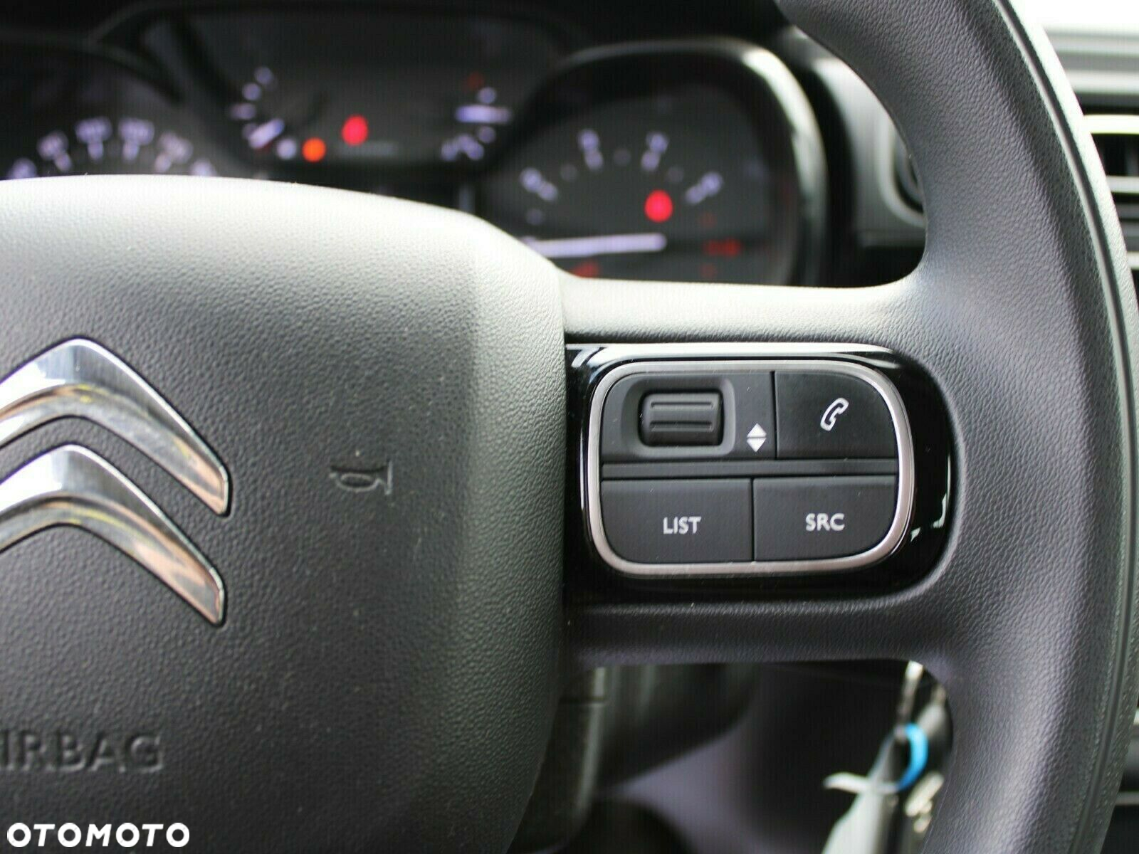 Citroën C3 1.2 PureTech Shine - 24
