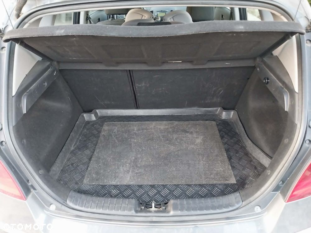Hyundai i30 1.4 Classic + EU5 - 12