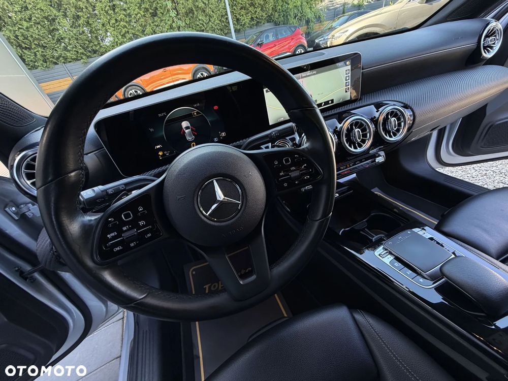 Mercedes-Benz Klasa A 180 d 7G-DCT Edition 1 - 33