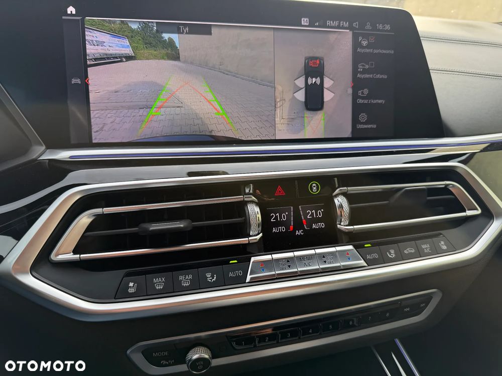 BMW X5 M M50d - 14