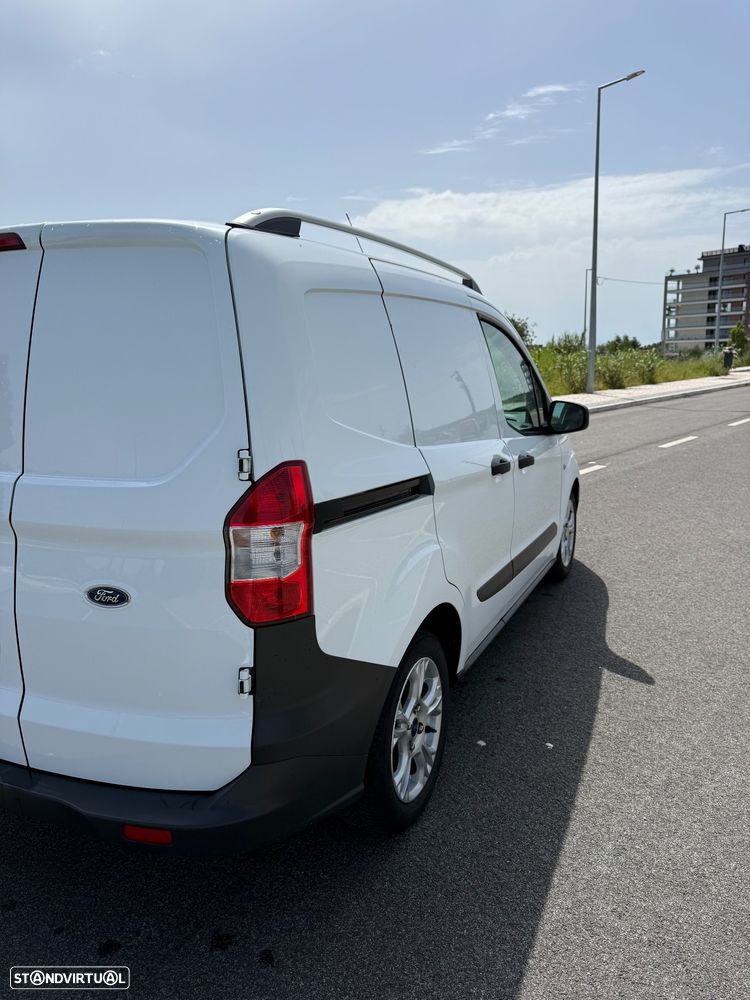 Ford Transit Courier - 5