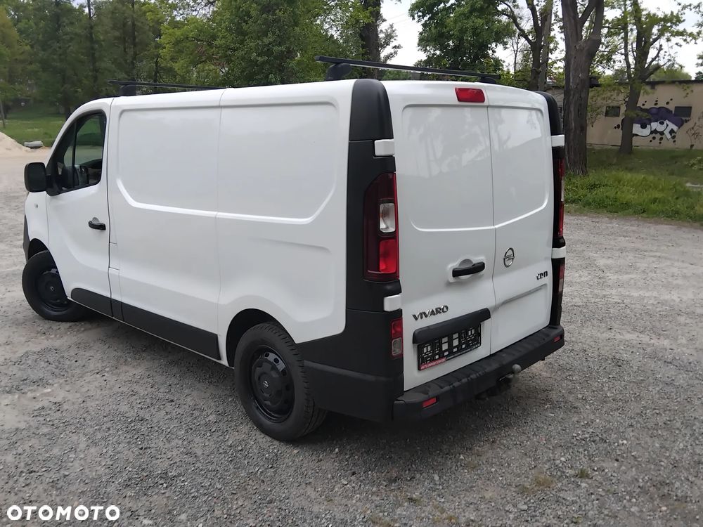 Opel Vivaro - 18