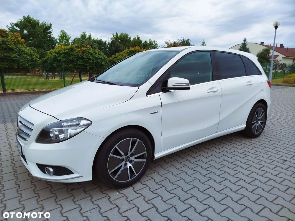 Mercedes-Benz Klasa B 180 CDI (BlueEFFICIENCY) - 20