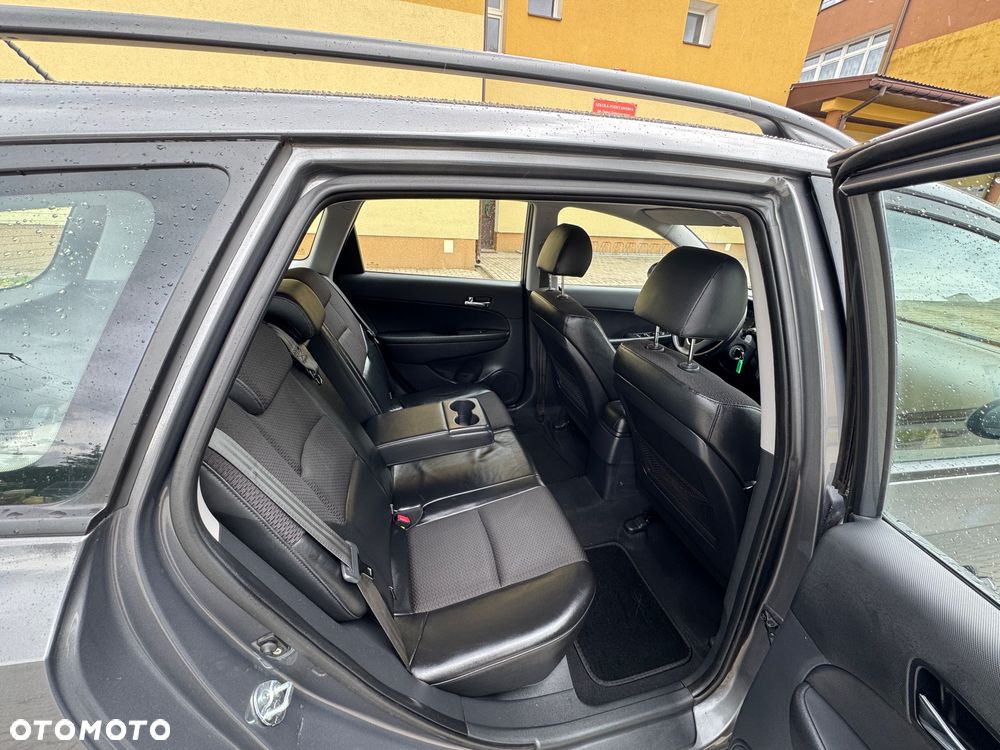 Hyundai i30 1.6 Premium - 10