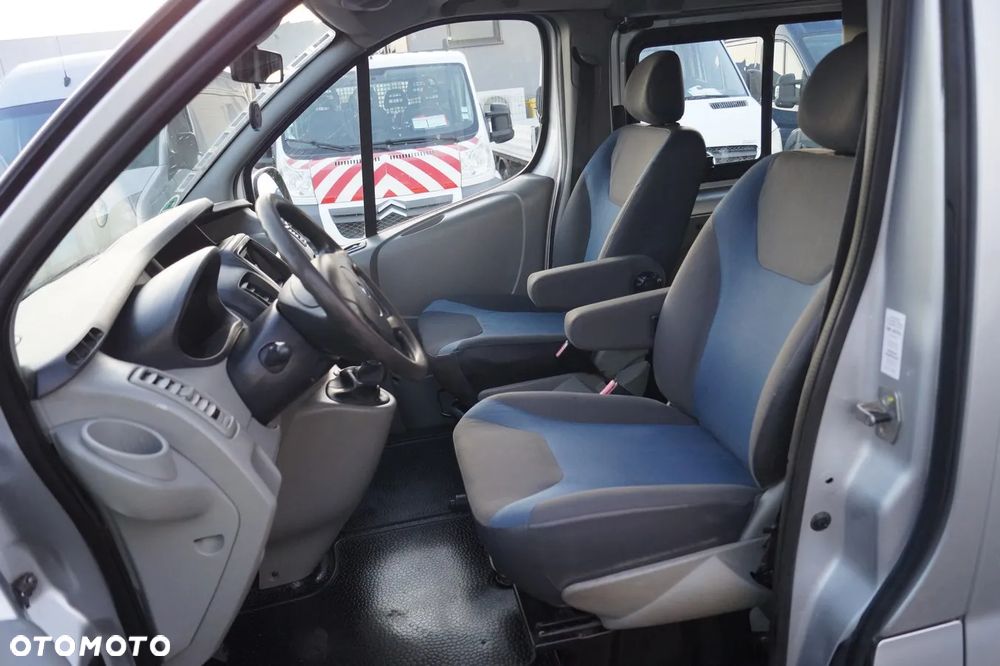 Renault Trafic - 19