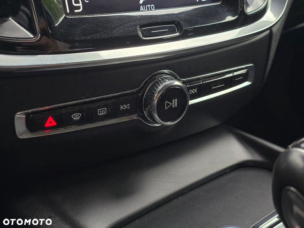 Volvo V60 D3 Geartronic - 33