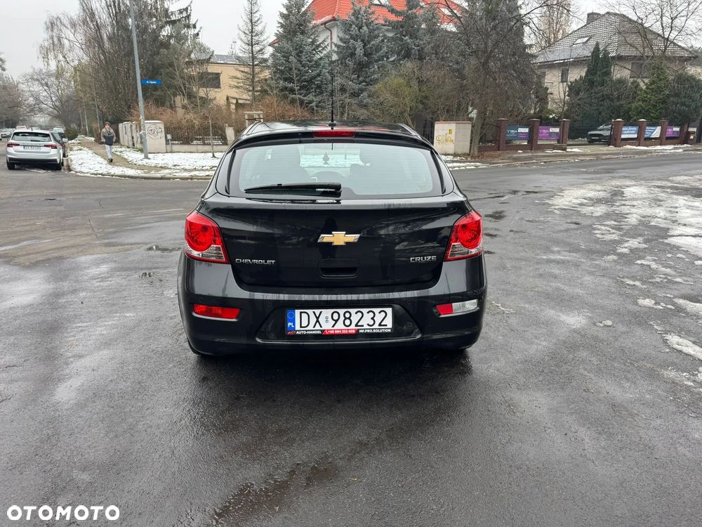 Chevrolet Cruze 1.6 LT+ - 5