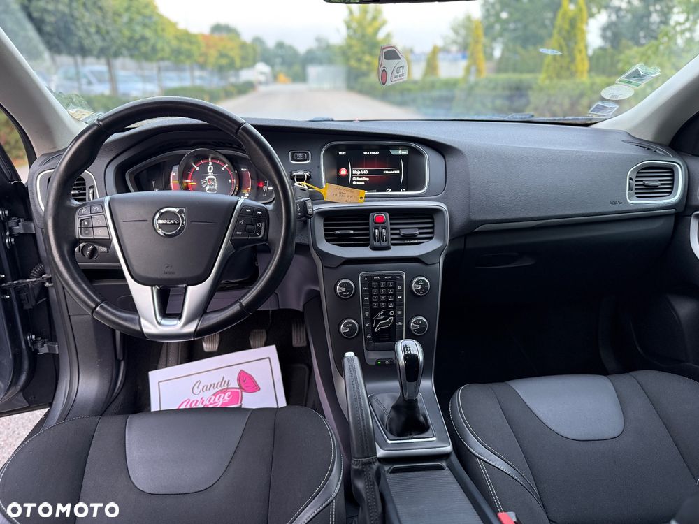 Volvo V40 D2 Drive-E Momentum - 5