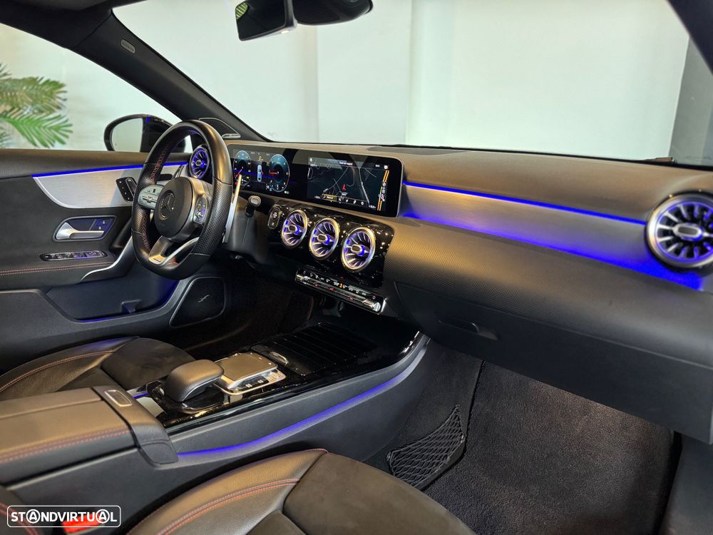 Mercedes-Benz A 180 Limousine d AMG Line Aut. - 29