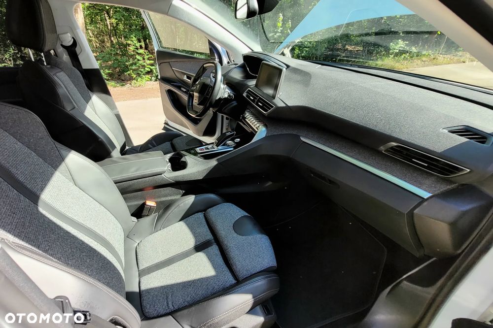 Peugeot 5008 1.5 BlueHDi Allure S&S EAT8 - 16