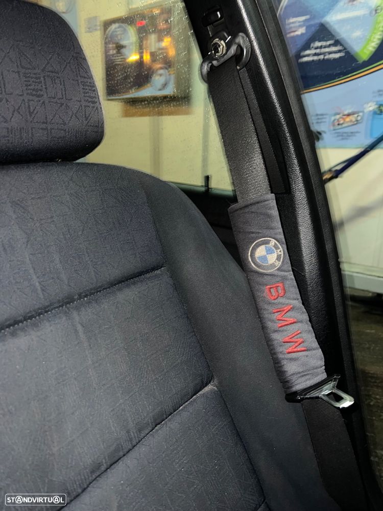BMW 318 tds Touring - 17