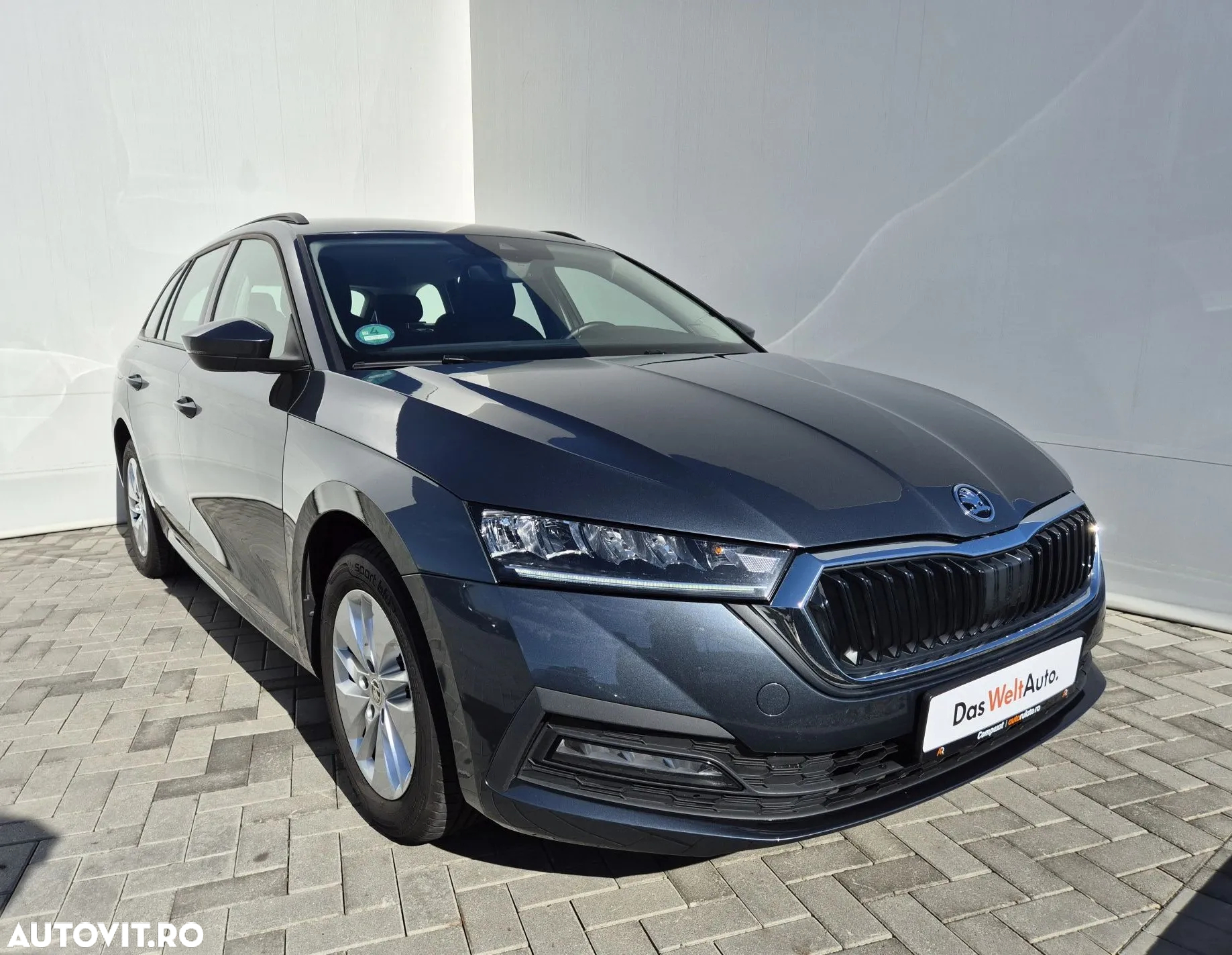 Skoda Octavia Combi 2.0 TDI DSG Ambition - 7