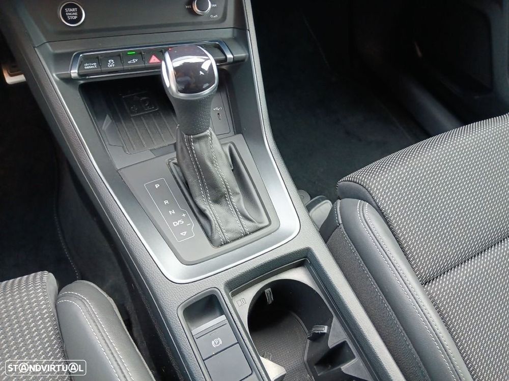 Audi Q3 45 TFSIe S line S tronic - 32