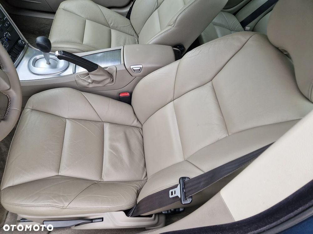 Volvo V70 2.4D Summum - 18