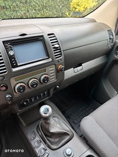 Nissan Navara 2.5 D SE - 2