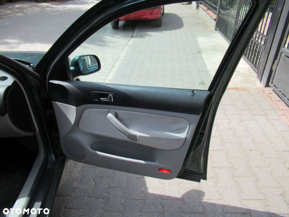 Volkswagen Golf 1.4 Comfortline - 21