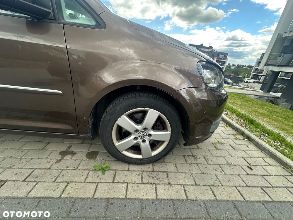 Volkswagen Touran 2.0 TDI Highline - 6