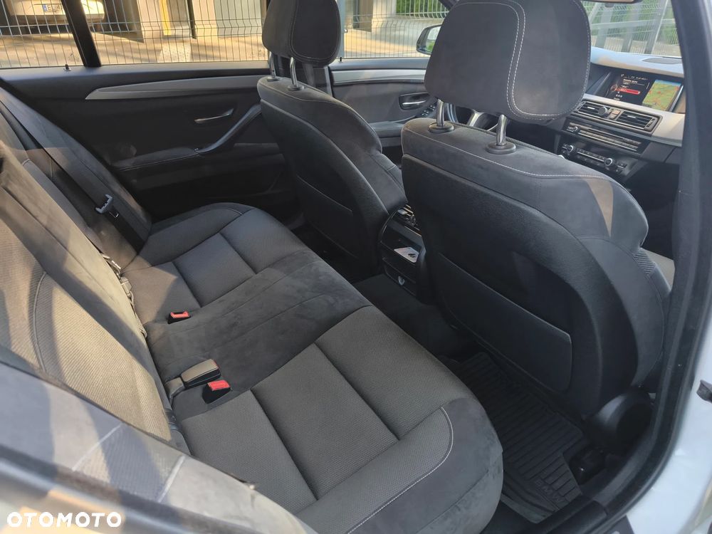 BMW Seria 5 520d xDrive M Sport sport - 27