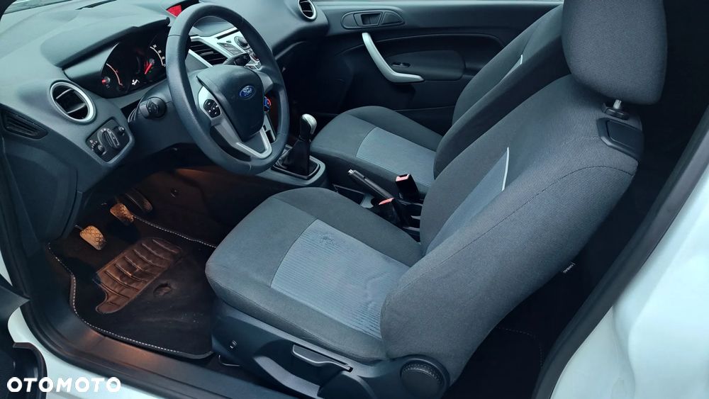 Ford Fiesta 1.4 TDCi Champions Edition - 18