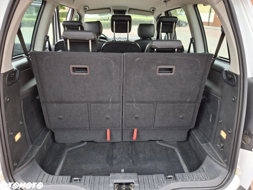 Ford Galaxy - 27