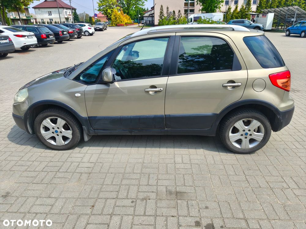 Fiat Sedici 1.9 Multijet 4x4 Emotion - 8