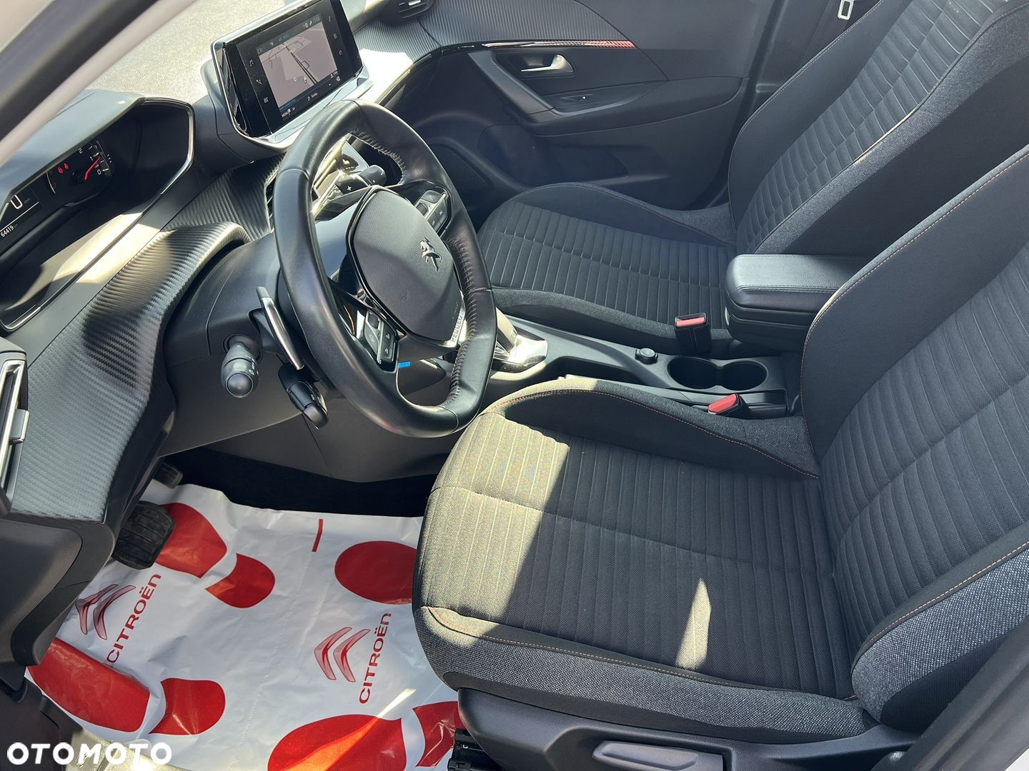 Peugeot 2008 1.2 PureTech Active Pack S&S EAT8 - 14