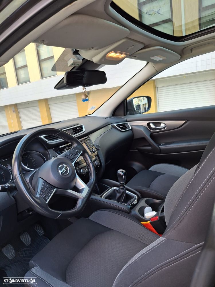 Nissan Qashqai 1.5 dCi N-Connecta J18+Led - 5