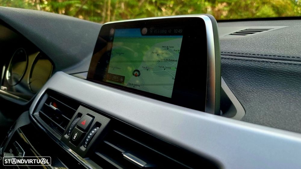 BMW X2 18 d sDrive Advantage - 9