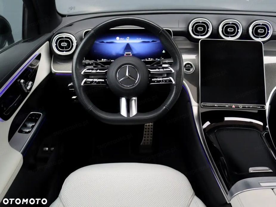 Mercedes-Benz GLC - 11