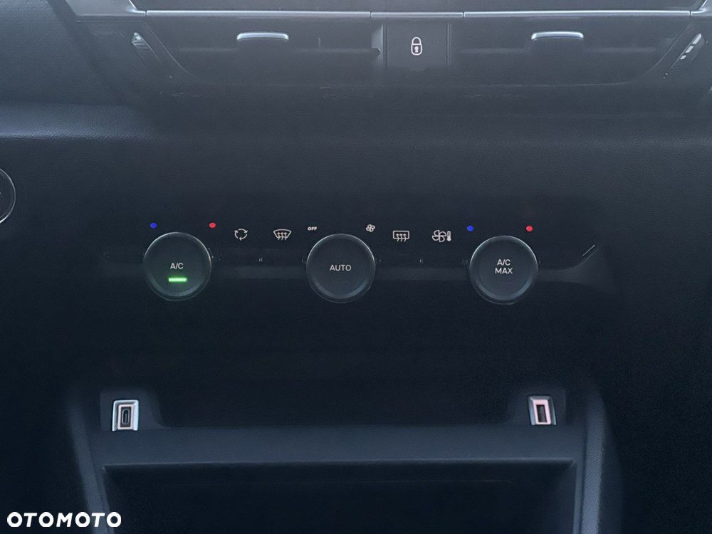 Citroën C4X 1.2 PureTech Max S&S EAT8 - 19