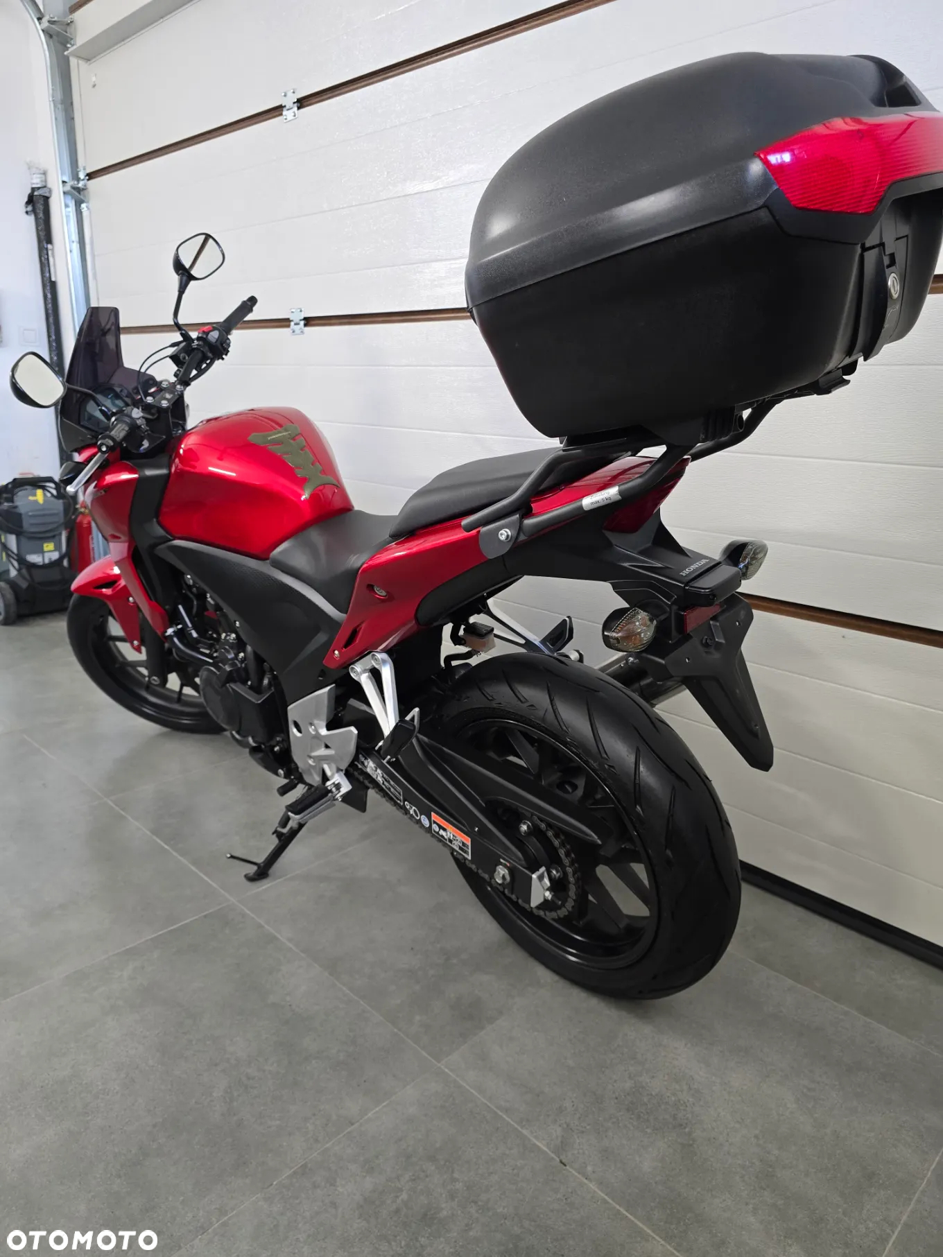 Honda CB - 16