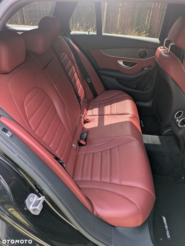 Mercedes-Benz Klasa C 250 d 4Matic 9G-TRONIC AMG Line - 27
