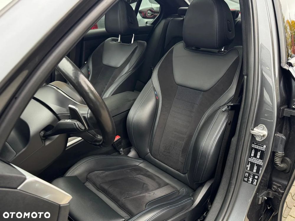 BMW Seria 3 330i xDrive M Sport sport - 17