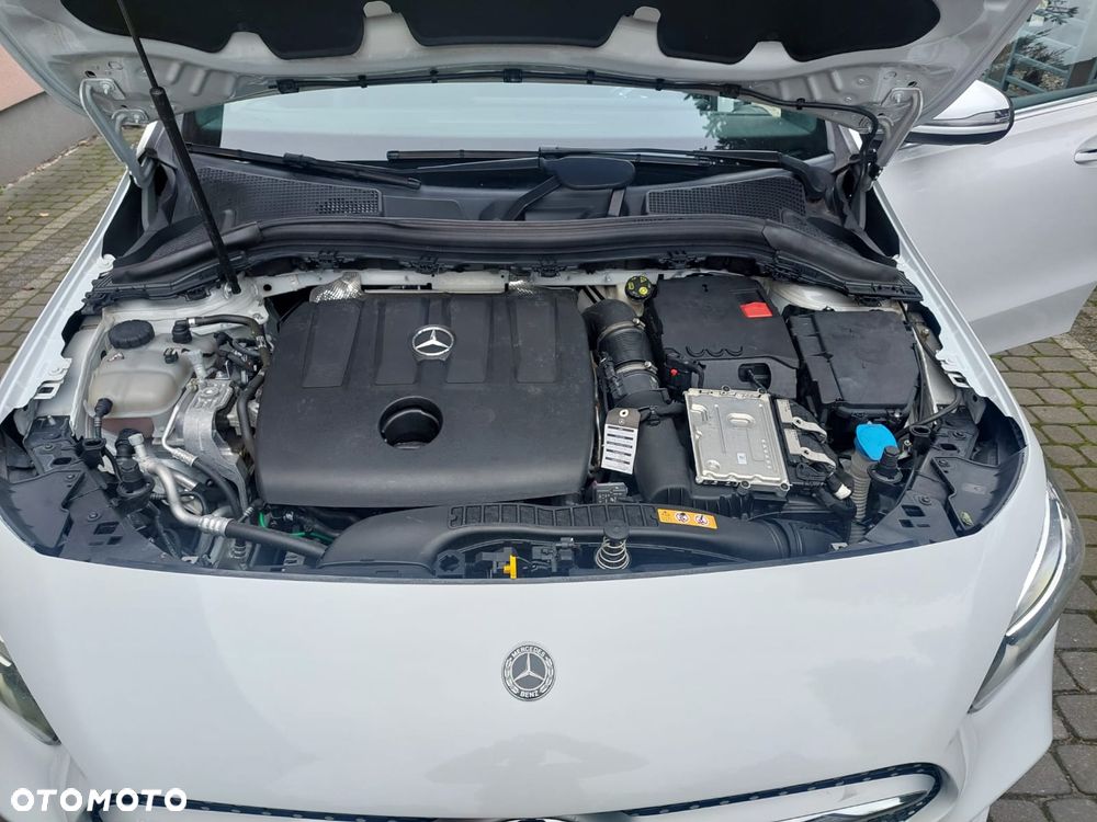 Mercedes-Benz Klasa B 180 d 7G-DCT AMG Line - 28