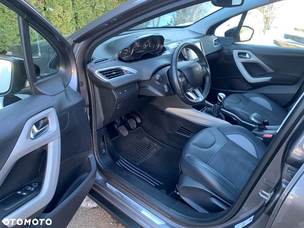 Peugeot 2008 PureTech 130 GPF Stop&Start Crossway - 17