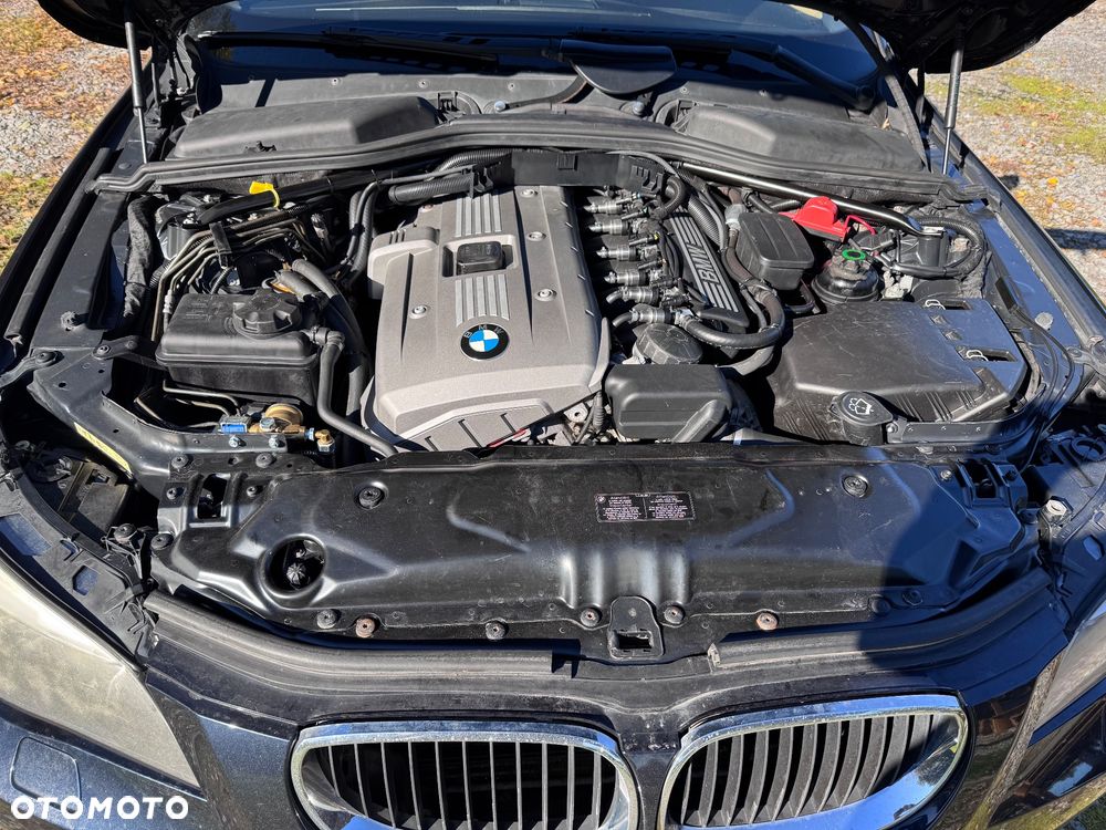BMW Seria 5 530xi - 12