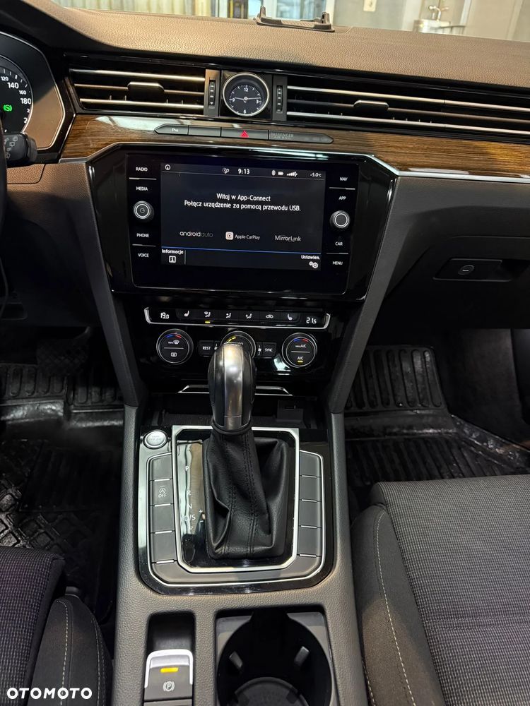Volkswagen Passat Variant 2.0 TDI BMT Comfortline DSG - 24